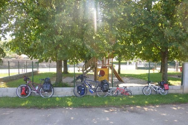 speeltuin fietsvakantie met kinderen deKleieneSpaak