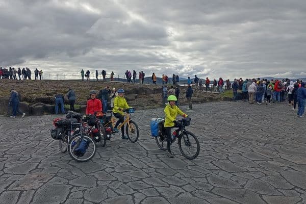 IJsland fietsen kinderen pubers toeristen deKleieneSpaak IJsland fietsen kinderen pubers toeristen deKleieneSpaak