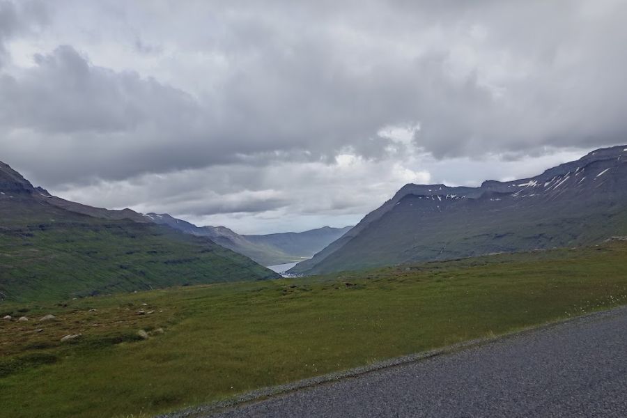 IJsland 2022 Laatste blik op Seydisfjordur De Kleine Spaak