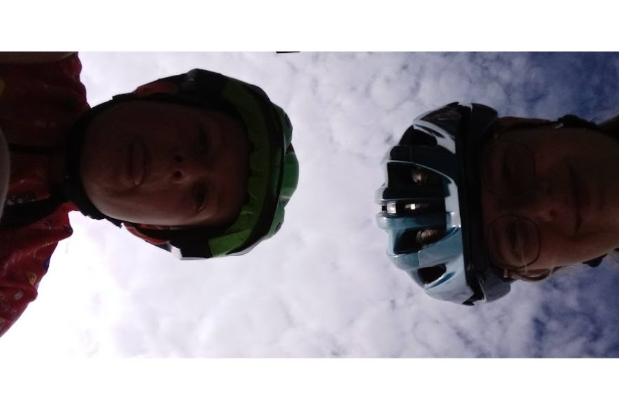 IJsland 2022 marit pepijn selfie De Kleine Spaak