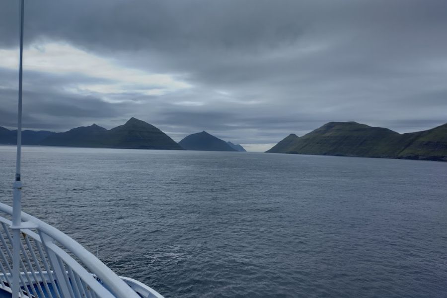 IJsland 2022 ms norrona Varen tussen de Faeroer Eilanden De Kleine Spaak