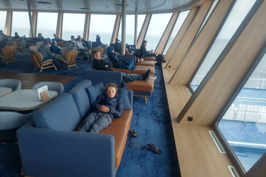 IJsland 2022 ms norrona woeste zee lekker slapen op de boot De Kleine Spaak