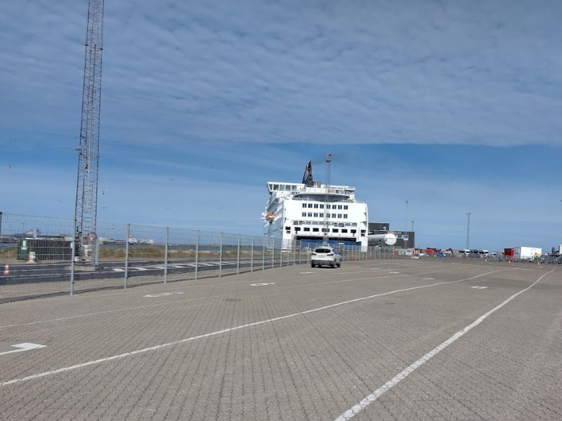 daar komt de boot aan ms Norrona de Kleine Spaak