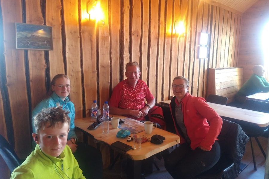 18 juli IJsland koffie in deKleineSpaak