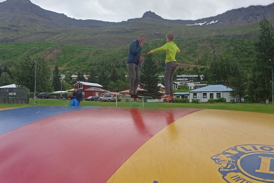 10 augustus IJsland 2022 Sydisfjordure Springkussen deKleineSpaak