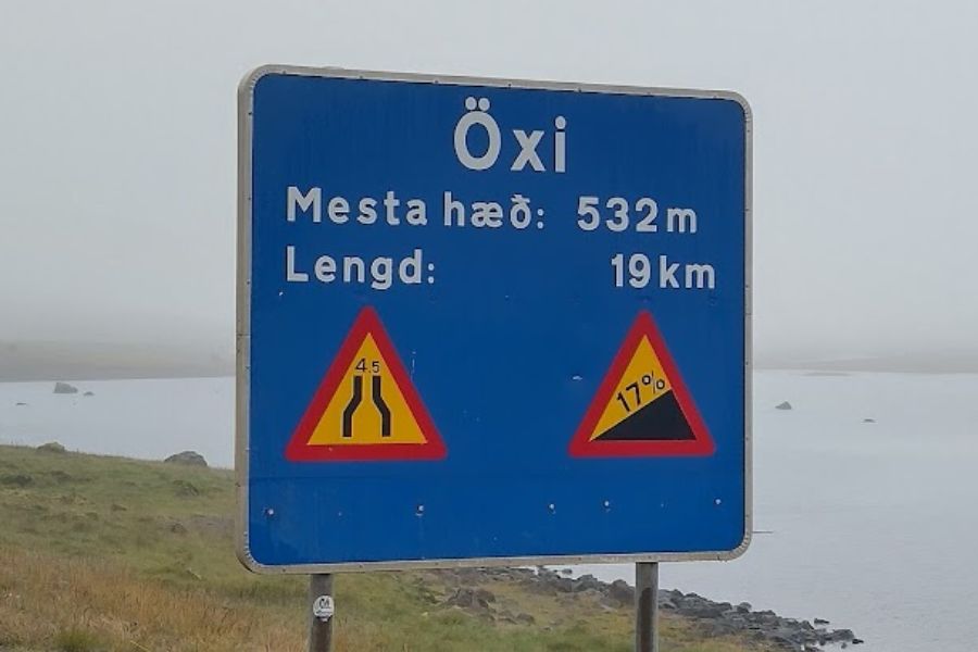 7 augustus IJsland 2022 Bord begin Oxi deKleineSpaak